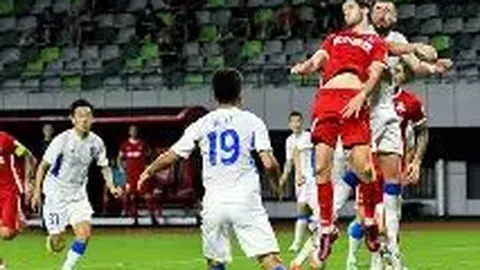 标题改写：邵佳一领衔，德国外教与名将杨智、刘健携手加盟国足阵营！